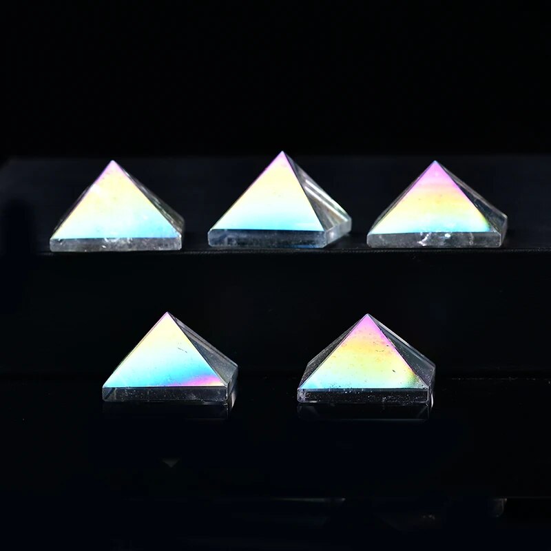 Pyramide en Quartz Naturel Aura Clair Guérison, Énergie, Reiki & Décoration