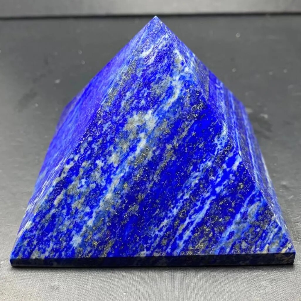 Pyramide en Lapis Lazuli Reiki et Décoration
