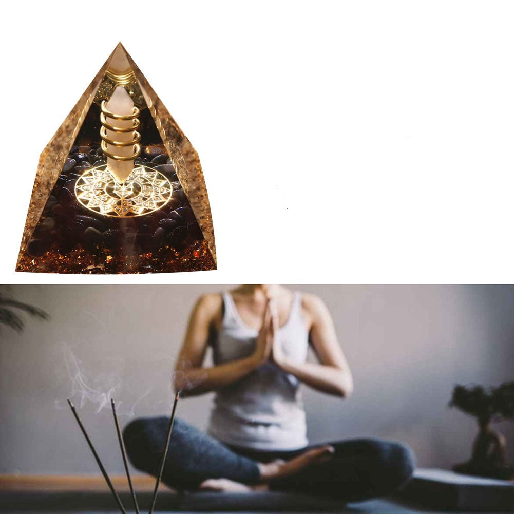 Pyramide Orgonite Activation du Zodiac Tourmaline, Quartz Rose et Or